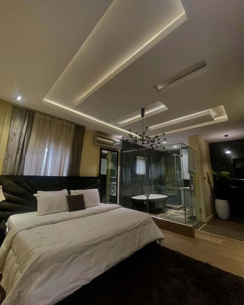 Deluxe Room, Balcony, City View | Desk, laptop workspace, blackout drapes, soundproofing