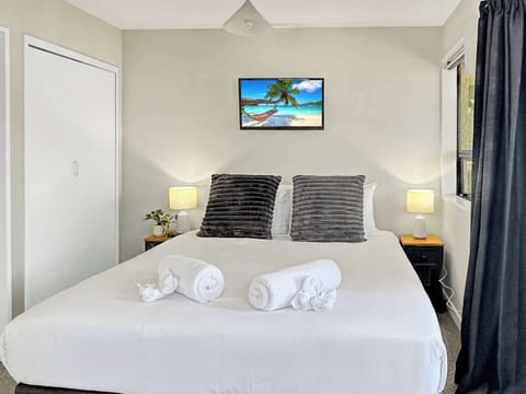 Hotel-grade linen with comforts of home