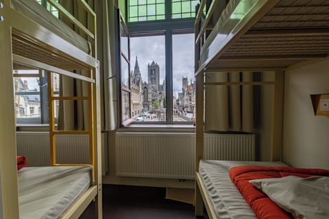 Bed in a 12-bed mixed dormitory | In-room safe, free WiFi, bed sheets