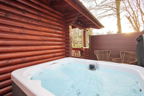 Mystic Falls, Morpeth- Host & Stay