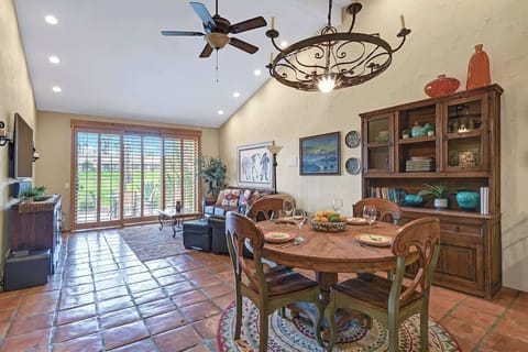 DINING TABLETO LIVING SPACE