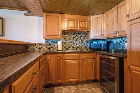 Wet Bar at "Just Beachy"