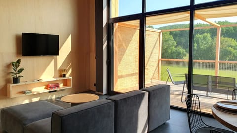 Loft, 2 Bedrooms, Valley View | Garden view