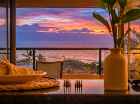 Watch unforgettable Maui sunsets from the kitchen, where warm evening light and ocean views elevate every meal and gathering.