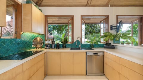 Villa, 4 Bedrooms, Private Pool, Garden View | Private kitchen | Fridge, microwave, oven, stovetop