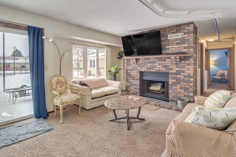 Fox Point Vacation Rental | 2BR | 1BA | 2,000 Sq Ft
