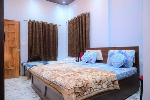 Triple Bed Room | Free WiFi
