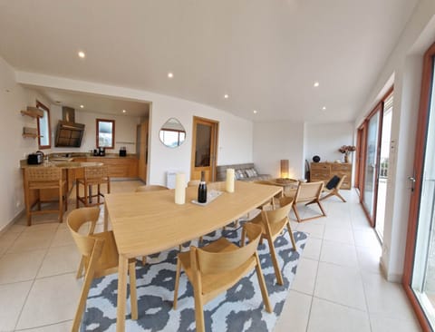 Maison Ile de Batz vue mer décoration raffinée