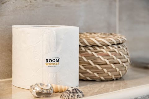 Studio (3 Bedrooms) | Interior