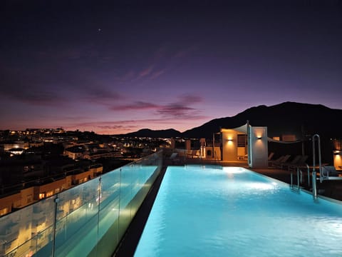 Apartment (3 Bedrooms) | Front of property