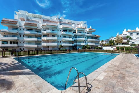Apartment (2 Bedrooms) | Front of property