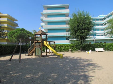 Apartment, 1 Bedroom, Patio | Children's area