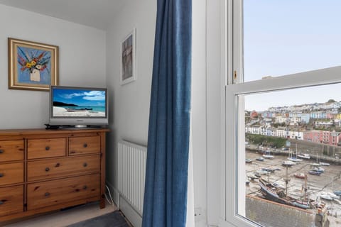 Bedroom with double bed and useful vanity unit