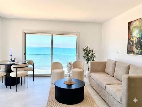Apartment, 2 Bedrooms, Balcony | Living room