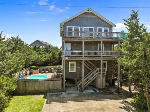 HISA17: Outer Banks Salvo Family Retreat | Front Exterior