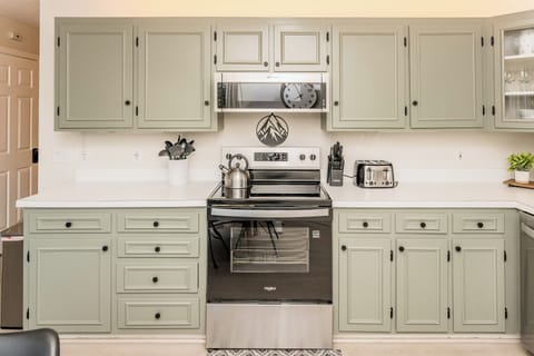 Plenty of space for meal prep!