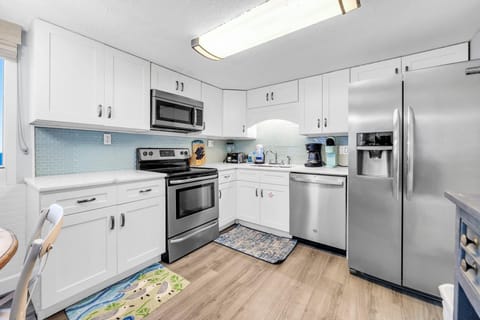 Condo, Multiple Beds (Pinnacle Port A-929) | Private kitchen | Oven, toaster, cookware/dishes/utensils