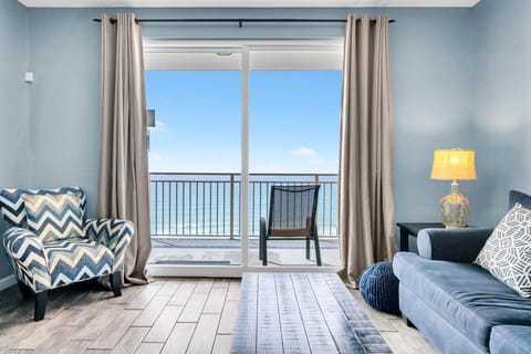 Condo, 1 King Bed with Sofa bed (Sterling Reef 505) | Living area