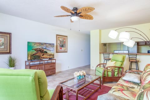 Condo, 1 Queen Bed with Sofa bed (Kailua Bay Resort#4-204) | Living area
