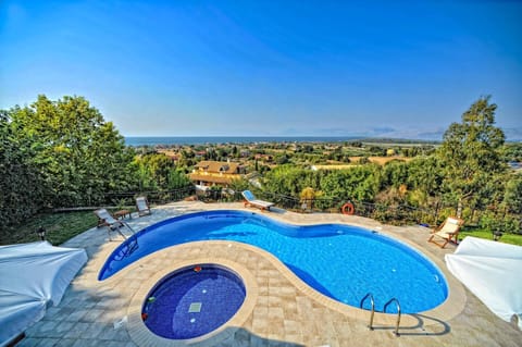 Villa Mare e Monte image