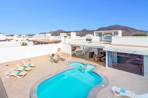 Villa Valeria image