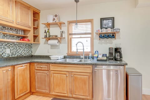 Complimentary starter coffee and hot chocolate comes with your booking