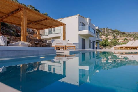 House | 5 bedrooms, soundproofing
