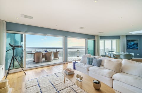 Panoramic views over The Solent to the Isle of Wight