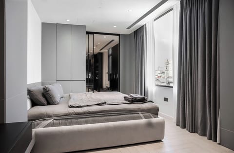 City Apartment, 1 Bedroom, City View | Blackout drapes, iron/ironing board, free WiFi, bed sheets