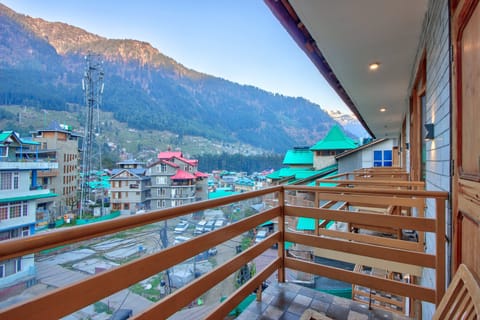 Deluxe Single Room, Mountain View | Mountain view