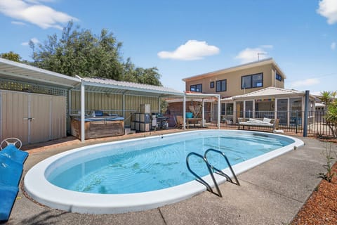 Holiday Home Swimming Pool