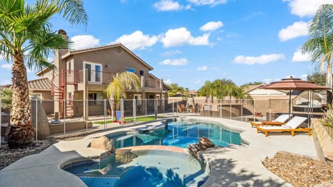 Pool & Spa