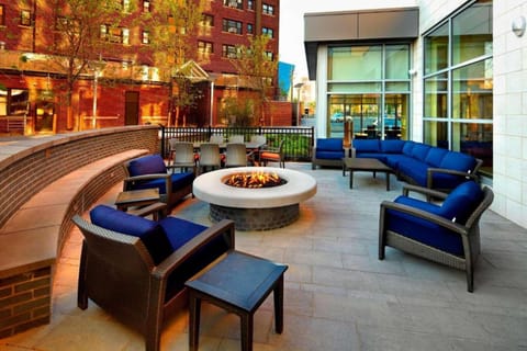 Courtyard Cleveland University Circle - Outdoor Sitting Area with Firepit
