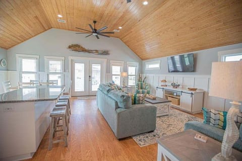 House, 3 Bedrooms | Living area