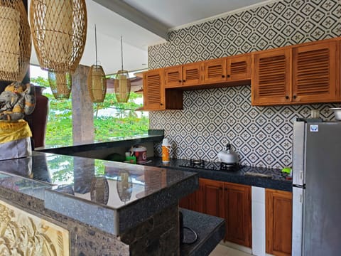 Daily local cuisine breakfast (IDR 35000 per person)