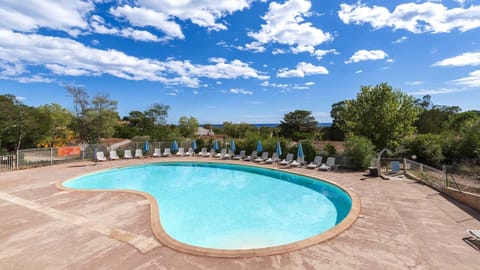 Apartment | Pool | Outdoor pool