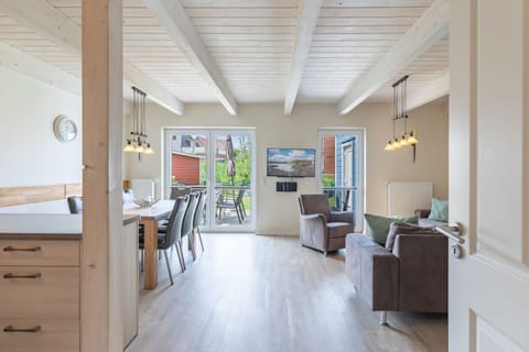 House | Dining