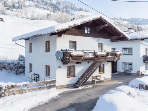 Holiday Home Exterior [winter]