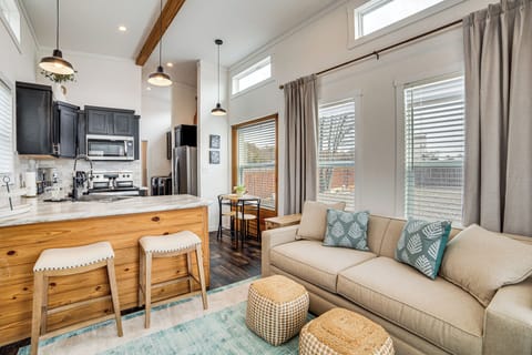Little Elm Vacation Rental | 1BR | 1BA | 399 Sq Ft | 5 Steps to Enter