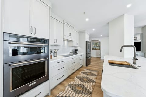 Fully equipped kitchen is convenient for meals in