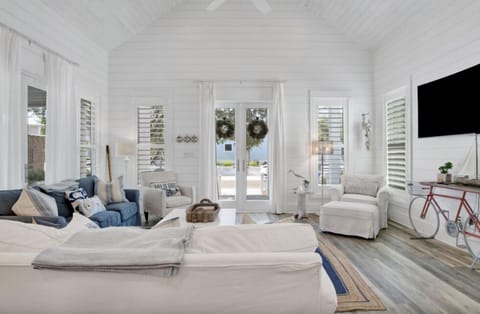 House, Multiple Beds (Sandy Toes on Parks Edge) | Living area