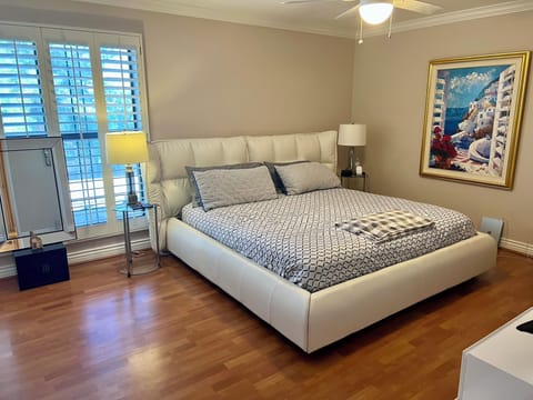 Master Bedroom King bed