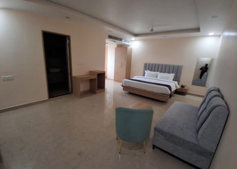 Deluxe Double Room | Desk, WiFi (free)