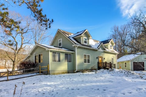 House (3 Bedrooms) | Front of property