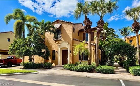 Front View Casita 