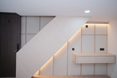 Room, Multiple Beds, Non Smoking, Air conditioning | Desk