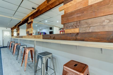 Sports bar