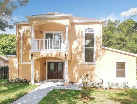 Spacious home near Clearwater and Madeira beach