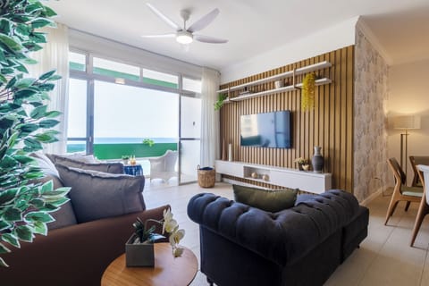 Apartment | Living area | 55-inch Smart TV with cable channels