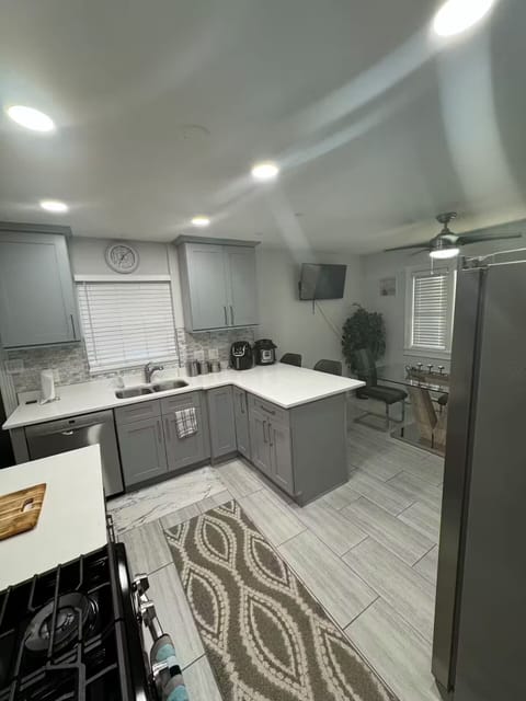 Fully equipped kitchen